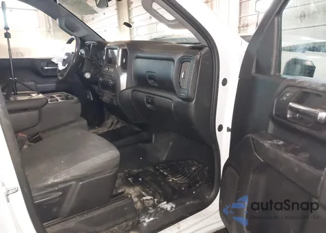 2021 Chevrolet Silverado 2500Hd 4Wd Long Bed Wt z USA, uszkodzony, nr VIN 1GC1YLE74MF172460